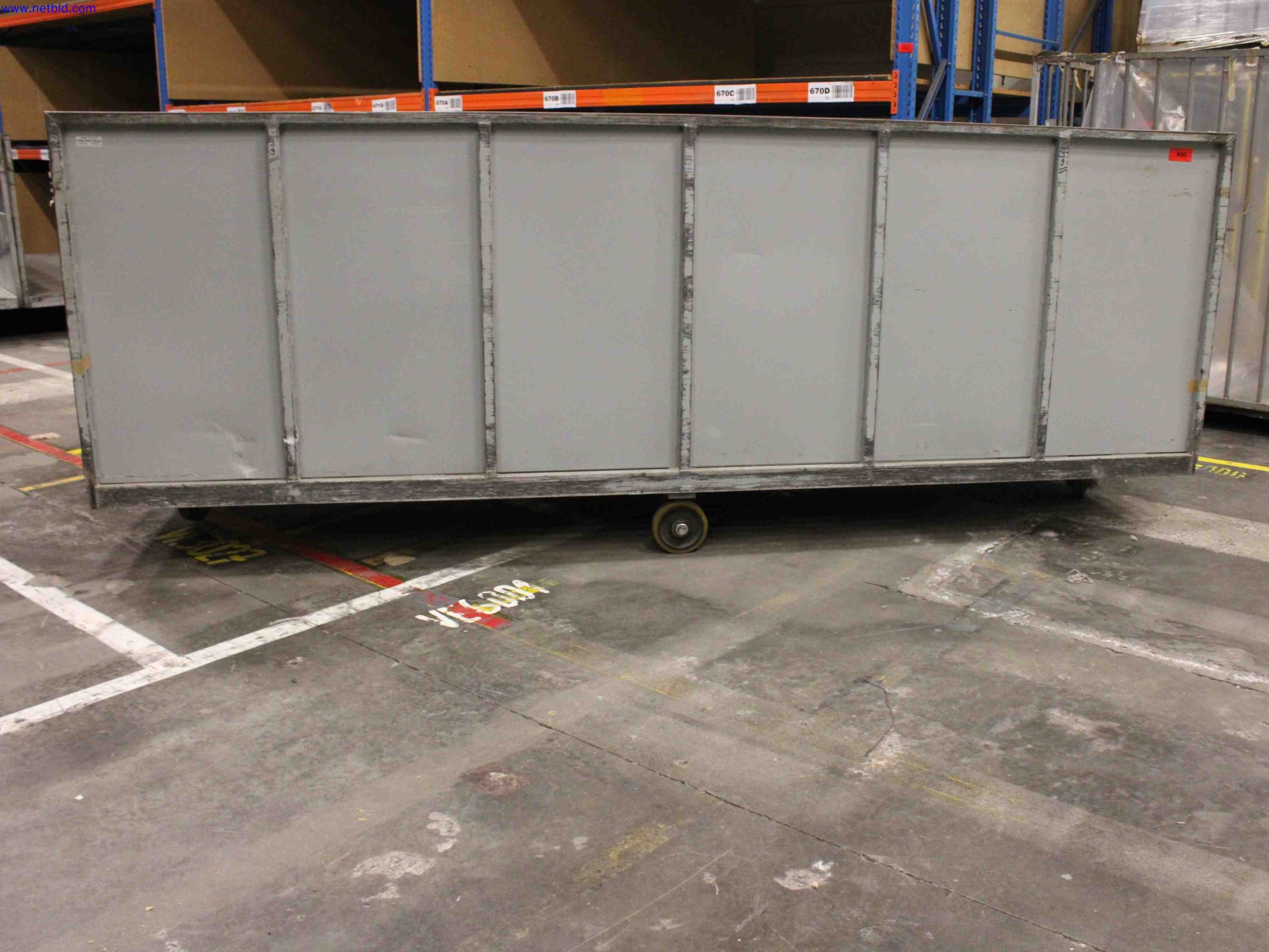 100 Mobiler Transportbehälter